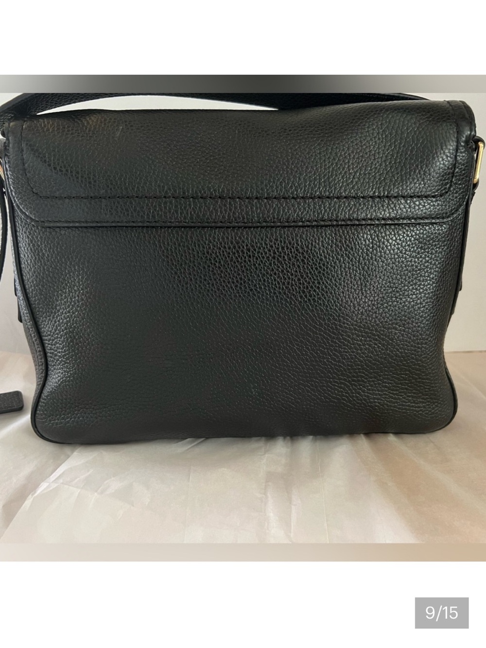 Marc Jacobs Black Leather Groove Shoulder Bag with Gold Hardware - Picture 3 of 9